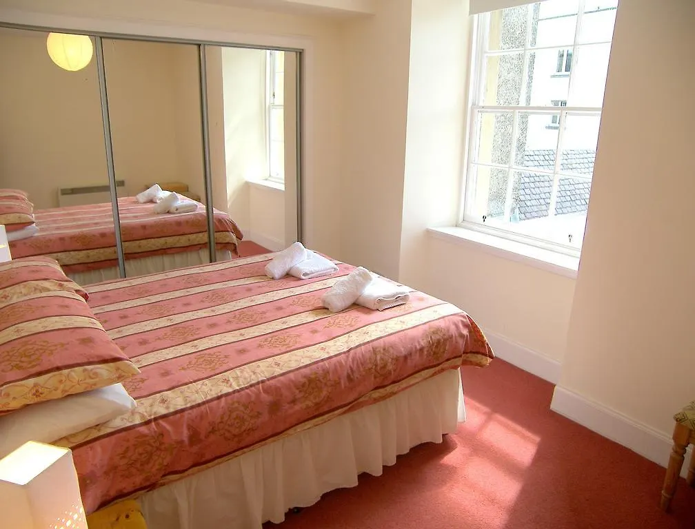Royal Mile, Edinburgh - 2 Bedroom Apartment