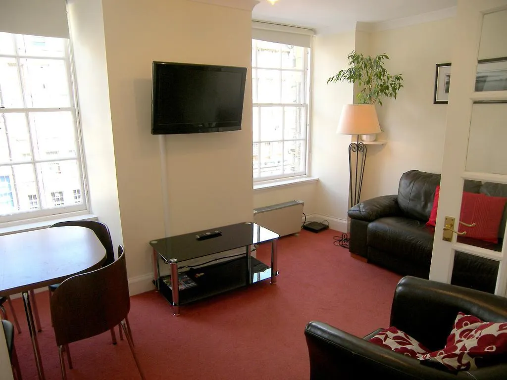 Royal Mile, Edinburgh - 2 Bedroom Apartment